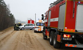 Panevėžio rajono žvyrkelyje apsivertė &bdquo;Renault&ldquo;