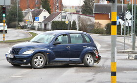 &bdquo;Chrysler&ldquo; ir &bdquo;Toyota&ldquo; avarija Panevėžyje