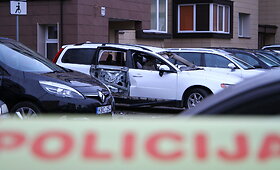 Panevėžyje paryčiui sprogo &bdquo;Volvo&ldquo;