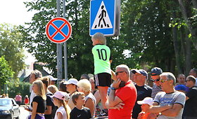 &bdquo;Aurum 1006 km&ldquo; lenktynių dalyvių paradas Palangos gatvėse