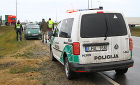 Panevėžio rajone &bdquo;Daewoo&ldquo; susidūrė su vilkiku