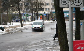 Panevėžio apylinkės teismas leido suimti nuo policijos sprukusį girtą vairuotoją