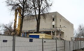 Panevėžyje griaunamas kino centro &bdquo;Garsas&ldquo; pastatas