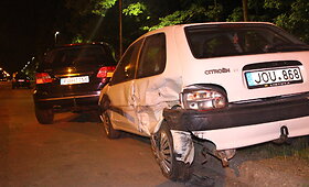 Panevėžyje girta &bdquo;Mercedes&ldquo; vairuotoja trenkėsi į &bdquo;Citroen&ldquo;