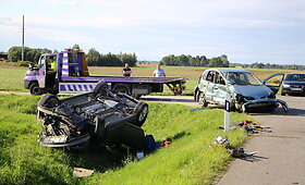 Kelyje &bdquo;Via Baltica&ldquo; susidūrė &bdquo;Opel&ldquo; ir &bdquo;Nissan&ldquo;