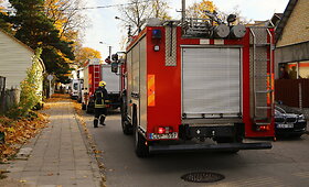 Panevėžyje &bdquo;Audi&ldquo; vairuotojas kliudė stovintį BMW ir apsivertė