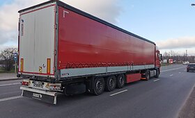 Panevėžyje į vilkiką trenkėsi ir spruko BMW vairuotojas