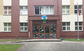 Į &Scaron;ilutės Žibų pradinės mokyklos pastatą įvažiavo girtas vairuotojas