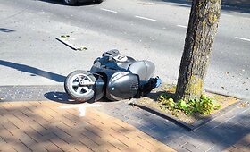 &bdquo;Citroen&ldquo; ir motorolerio avarija Alytuje