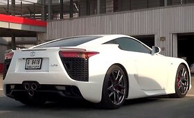 Superautomobiliai Dubajuje