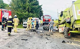 &bdquo;Opel&ldquo; ir kombaino avarija kelyje Panevėžys-Biržai