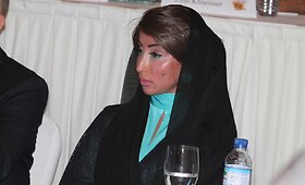 &bdquo;Abu Dhabi Desert Challenge&ldquo; varžybų spaudos konferencija, serviso zona ir kelionė po F-1 trasą