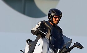 BMW pristatė motorolerį &bdquo;C Evolution&ldquo;