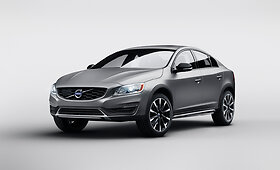 Klasikinis &bdquo;Volvo Cross Country&ldquo; sedanas