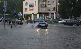 Panevėžyje per liūtį patvino gatvės