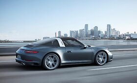 &bdquo;Porsche&ldquo; modeliai su keturių varomųjų ratų sistema