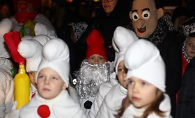 Panevėžyje įžiebta Kalėdų eglė