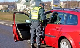 &Scaron;e&scaron;tadienio rytą Panevėžio policija surengė vairuotojų blaivumo patikrinimą
