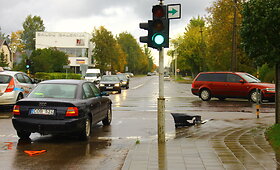 Panevėžyje &ndash; dviejų &bdquo;Audi&ldquo; avarija