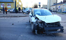 Panevėžyje susidūrė &bdquo;Dacia&ldquo; ir &bdquo;Ford&ldquo;