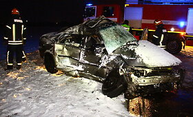 Prie Panevėžio susidūrė vilkikas ir &bdquo;Opel&ldquo;
