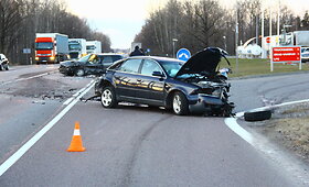 Vilkiko ir dviejų automobilių susidūrimas Panevėžio rajone
