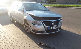 Panevėžyje susidūrė du &bdquo;Volkswagen&ldquo; &ndash; &bdquo;Golf&ldquo; ir &bdquo;Passat&ldquo;