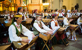 Po &Scaron;v. Jonų bažnyčios skliautais skambėjo kanklių muzika