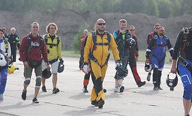 Lietuvos rekordas &ndash; vir&scaron; &Scaron;iaulių leidosi &scaron;imtas para&scaron;iutų