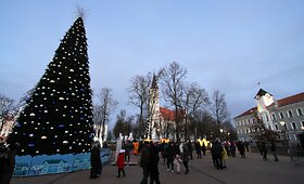 Kalėdų eglės įžiebimas &Scaron;iauliuose