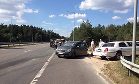 Autostradoje į avariją pateko vestuvių limuzinas