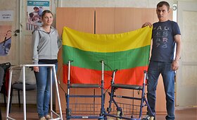 Joni&scaron;kio valdžia ir verslininkai Ukrainai nuvežė labdaros