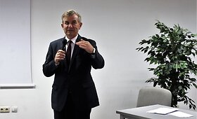 Seimo pirmininkas Viktoras Pranckietis gavo pylos nuo &Scaron;iaulių universiteto dėstytojų