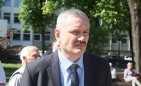&Scaron;iaulių &bdquo;Busturo&ldquo; darbuotojai mitinge reikalavo keisti bendrovės vadovybę