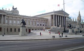 Konkursas &bdquo;Negaliu gyventi be kelionių&ldquo;. 2 draugės, 4 valstybės ir 12 dienų
