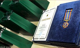 Apdovanoti mažametės i&scaron;žaginimą Jonavoje atskleidę pareigūnai