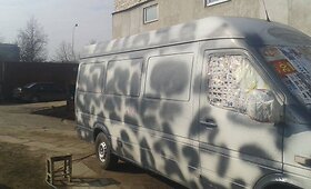 Kauniečiai Ukrainos kariams nuve&scaron; mikroautobusą