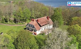 Biku&scaron;kio dvaras