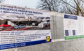Griaunamas &bdquo;Panevėžio autobusų parko&ldquo; administracijos pastatas