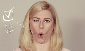 Viktorija Baltramiejūnienė rodo, kaip daryti veido mank&scaron;tą
