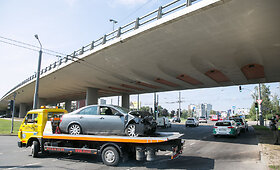 &Scaron;alia Spaudos rūmų per avariją sudaužytas &bdquo;Nissan&ldquo;