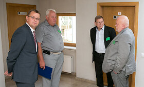 Konservatorių posėdyje &ndash; &scaron;vietimo ministrės vyro įmonės klientai