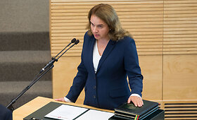 Seime prisiekė nauja Seimo kanclerė Milda Vainiutė