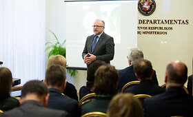 Muitinės departamente aptariamas pasirengimas pokyčiams po Brexit