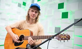 15min studijoje &ndash; festivalio &bdquo;Midsummer Vilnius&ldquo; pristatymas su V.Petreikiu ir koncertą surengsiančiu &bdquo;Garbanotu&ldquo;