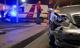Vilniuje &bdquo;Mercedes&ldquo; susidūrė su greitosios pagalbos automobiliu