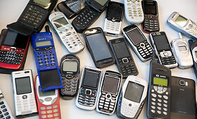 Seni mobilieji telefonai