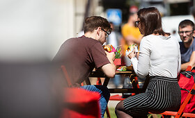 Sostinėje startavo gurmani&scaron;kų burgerių fiesta &bdquo;Vilnius Burger Fest 2020&ldquo;