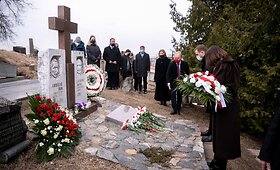 Baltarusijos nepriklausomybės dienos minėjimas Rasų kapinėse