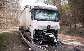 Dviejų vilkikų avarija Titnago gatvėje